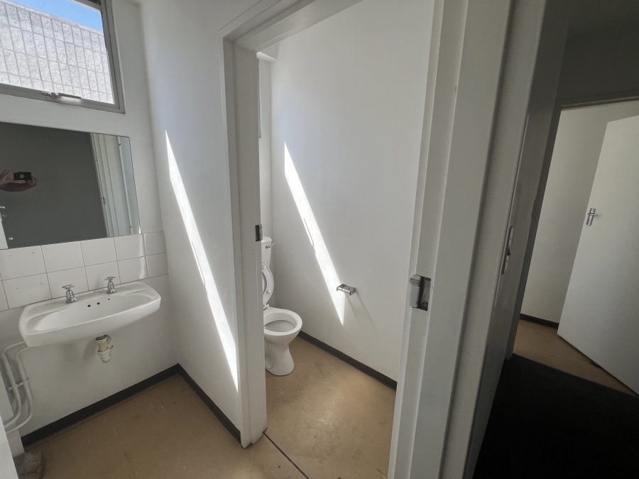 To Let Commercial Property for Rent in Bellville South Western Cape